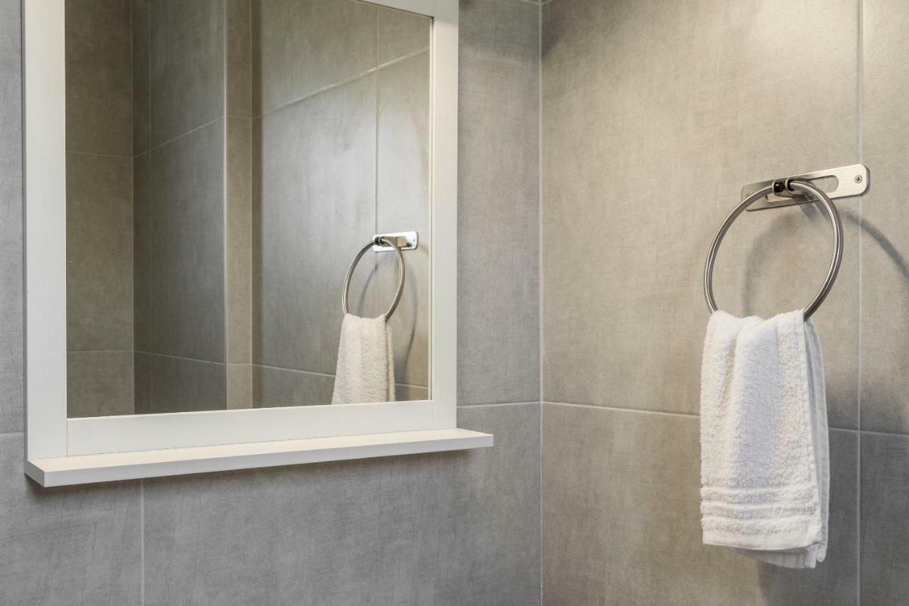 V Luxury Apartments Siviri Rum bild